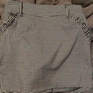 F21 Houndstooth Skirt